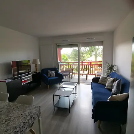 Spacieux T3 Avec Terrasse Tres Proche Des Plages Apartment
